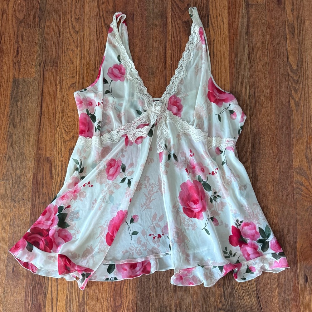 Secret Treasures Pink and White Floral Top